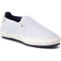 Tenisówki MARC O'POLO - 903 25103502 609 White 100. Białe półbuty męskie Marc O'Polo, na co dzień, bez wzorów, ze skóry, eleganckie, bez zapięcia. W wyprzedaży za 199,00 zł.