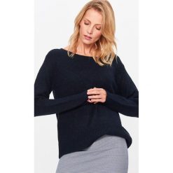 Swetry klasyczne damskie: Sweter w kolorze granatowym