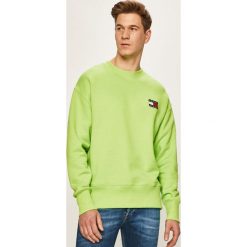 Tommy Jeans - Bluza. Zielone bluzy męskie s, z aplikacjami, z bawełny, z okrągłym kołnierzem. Za 399,90 zł.