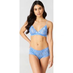Samsoe & Samsoe Figi Marilyn 6356 - Blue. Niebieskie figi Samsøe & Samsøe, z nylonu. W wyprzedaży za 60,98 zł.