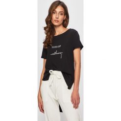 Answear - T-shirt. Czarne bluzki damskie ANSWEAR, s, z nadrukiem, z bawełny, z okrągłym kołnierzem. Za 39,90 zł.