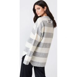 Rut&Circle Sweter w paski Winnie - White,Grey,Multicolor. Białe paski damskie Rut&Circle. Za 110,95 zł.