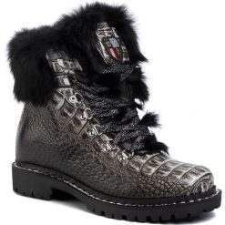 Trapery NEW ITALIA SHOES - 2015425A/8 White/Black. Czarne trapery damskie New Italia Shoes, ze skóry, klasyczne, bez obcasa, bez zapięcia. W wyprzedaży za 879,00 zł.