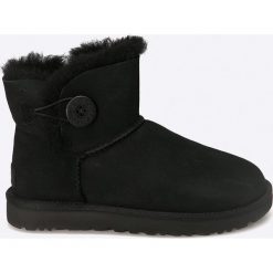 UGG - Buty Mini Bailey Bow II. Czarne botki damskie marki Ugg, z wełny, na obcasie. Za 849,90 zł.
