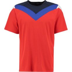 T-shirty męskie z nadrukiem: Mads Nørgaard TARKU Tshirt z nadrukiem poppy