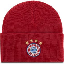 Czapka adidas - FCB Woolie DY7680 Fcbtru/White. Czerwone czapki męskie Adidas, na zimę, bez wzorów, z materiału, klasyczne. W wyprzedaży za 79,00 zł.