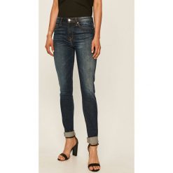 Tommy Hilfiger - Jeansy Venice. Niebieskie jeansy damskie TOMMY HILFIGER. W wyprzedaży za 359,90 zł.