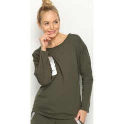 Ciemnozielona Bluzka Angle Star. Szare bluzki damskie marki Born2be, m, z nadrukiem, retro, bez kołnierzyka, z długim rękawem. Za 64,99 zł.