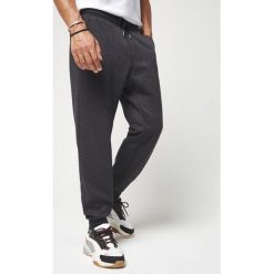 O'Neill The Essential Spodnie dresowe Szary. Szare spodnie męskie xxl, z bawełny. Za 257,95 zł.