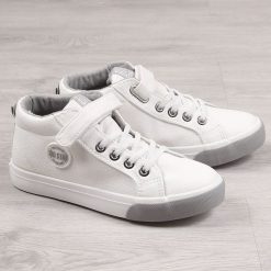 Trampki chłopięce z eko skóry białe Big Star 33. Białe trampki chłopięce BIG STAR, bez wzorów, ze skóry, retro, bez zapięcia. Za 77,99 zł.