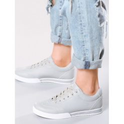 Szare Buty Sportowe Seems to Change. Szare buty sportowe damskie Born2be, bez wzorów, sportowe. Za 59,99 zł.