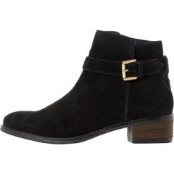 Dune London PHEOBIE Ankle boot black. Czarne botki damskie marki Dune London, ze skóry, bez obcasa, bez zapięcia. Za 549,00 zł.