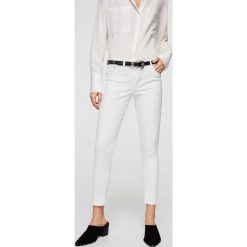 Mango - Jeansy Isa2. Białe jeansy damskie rurki marki Mango. Za 139,90 zł.