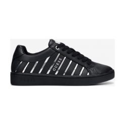 Guess Bolier Tenisówki Czarny. Czarne trampki i tenisówki damskie Guess, z aplikacjami, z materiału, bez zapięcia. Za 550,95 zł.