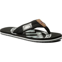 Japonki TOMMY HILFIGER - Essential Th Beach Sandal FM0FM01369 Black 990. Czarne klapki męskie TOMMY HILFIGER, ze skóry, bez zapięcia. W wyprzedaży za 99,00 zł.