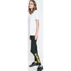 Nike - Legginsy. Szare rurki damskie Nike, s, z elastanu. W wyprzedaży za 89,90 zł.