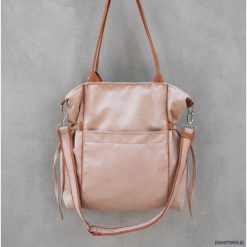 AMBER - duża torba - shopper - ecru. Żółte torby damskie na zakupy Pakamera, bez wzorów, z tkaniny, na ramię, duże, bez dodatków. Za 151,00 zł.