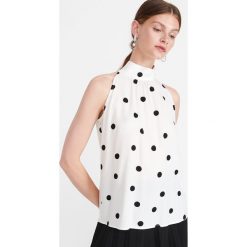 Wzorzysty top - Kremowy. Białe topy damskie Reserved, bez wzorów, bez kołnierzyka. W wyprzedaży za 39,99 zł.