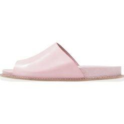 Buty damskie: Ten Points SANDRA Klapki light pink