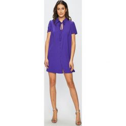 Glamorous - Sukienka. Różowe sukienki damskie marki Glamorous, na co dzień, s, bez wzorów, z poliesteru, casualowe, bez kołnierzyka, bez rękawów, mini, proste. Za 179,90 zł.