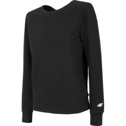Bluza damska V-neck BLD703 - głęboka czerń. Czarne bluzy damskie 4f, bez wzorów, z dzianiny, bez rękawów, bez kaptura. Za 99,99 zł.
