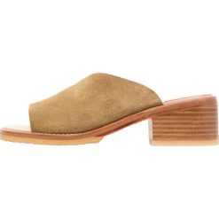 Klapki damskie: Clarks Originals AMARA MULE Klapki olive