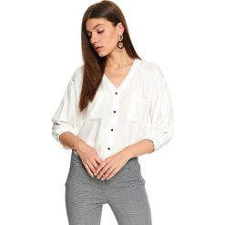 Bluzka z rękawem 3/4. Białe bluzki damskie Top Secret, bez wzorów, eleganckie, z dekoltem w serek, bez rękawów. W wyprzedaży za 44,99 zł.