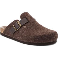 Kapcie DR. BRINKMANN - 220231 Braun 2. Brązowe kapcie męskie Dr. Brinkmann, z materiału. Za 149,00 zł.
