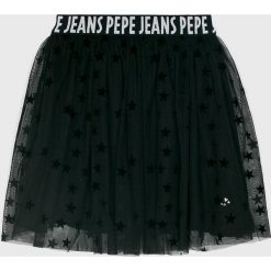 Pepe Jeans - Spódnica dziecięca Shelly 104-140 cm. Czarne spódniczki dziewczęce Pepe Jeans, bez wzorów, z elastanu, mini, rozkloszowane. W wyprzedaży za 99,90 zł.