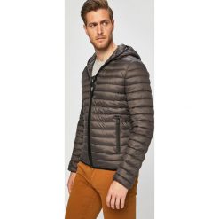 Trussardi Jeans - Kurtka. Niebieskie płaszcze męskie Trussardi Jeans, s, bez wzorów, z poliesteru, krótkie, z kapturem. W wyprzedaży za 539,90 zł.