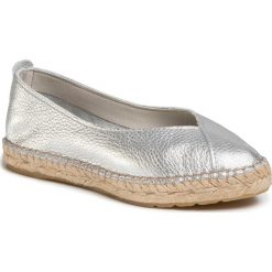 Espadryle QUAZI - QZ-50-04-000467 110. Szare espadryle damskie QUAZI, bez wzorów, ze skóry ekologicznej, bez obcasa, na płaskiej podeszwie, bez zapięcia. Za 279,00 zł.