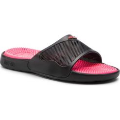 Klapki ARENA - Marco 80635 59 Pink/Black. Czarne klapki damskie Arena, bez wzorów, z tworzywa sztucznego, bez obcasa. W wyprzedaży za 99,00 zł.