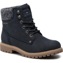Trapery TOM TAILOR - 7990105 Navy. Niebieskie trapery damskie Tom Tailor, ze skóry ekologicznej, bez obcasa, bez zapięcia. W wyprzedaży za 199,00 zł.