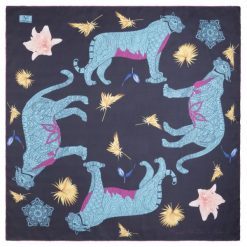 Chusty damskie: Versace 19.69 Chusta Damska Czarny Wild Leopard