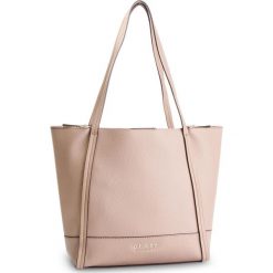 Torebka GUESS - HWVE7 176230 TAU. Brązowe torebki klasyczne damskie Guess, z aplikacjami, ze skóry ekologicznej. Za 629,00 zł.