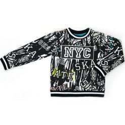 Bluza w kolorze czarno-białym. Białe bluzy chłopięce Street Monkey, z bawełny. W wyprzedaży za 69,95 zł.