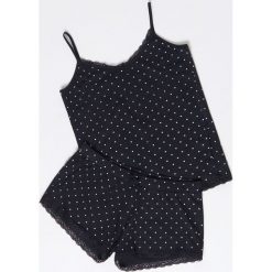 Dwuczęściowa piżama w groszki - Czarny. Czarne piżamy damskie Sinsay, s, w grochy, bez rękawów. Za 39,99 zł.
