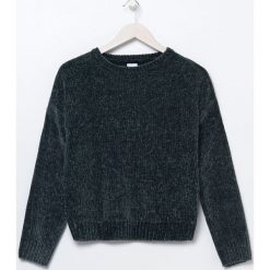 Dzianinowy sweter typu crop -. Swetry damskie Sinsay, s, bez wzorów, z dzianiny, bez rękawów, bez kaptura. Za 49,99 zł.