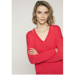 Swetry klasyczne damskie: Medicine - Sweter Basic
