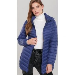 Niebieska Kurtka Amiens. Niebieskie kurtki damskie Renee, s, bez wzorów. Za 159,99 zł.