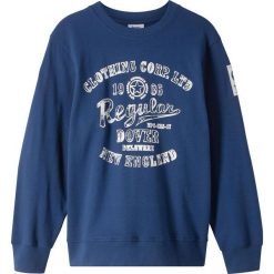 Bluza bonprix niebieski z nadrukiem. Niebieskie bluzy chłopięce bonprix, z nadrukiem, bez rękawów, bez kaptura. Za 21,99 zł.