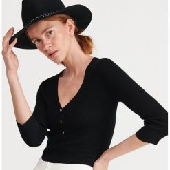 Cienki sweter - Czarny. Czarne swetry damskie Reserved, s, bez wzorów, bez rękawów, bez kaptura. W wyprzedaży za 55,99 zł.