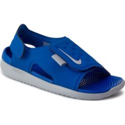 Sandały NIKE - Sunray Adjust 5 (GS/PS) AJ9076 400 Game Royal/Wolf Grey. Niebieskie sandały chłopięce Nike, z tworzywa sztucznego, bez zapięcia. Za 129,00 zł.