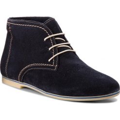 Botki TAMARIS - 1-25208-20 Navy 805. Niebieskie botki damskie skórzane marki Tamaris, na obcasie. W wyprzedaży za 159,00 zł.