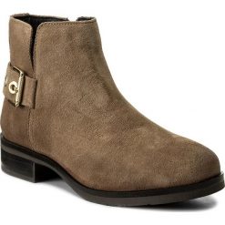 Buty zimowe damskie: Botki TOMMY HILFIGER – Tessa 1B FW0FW01432 Mink 204