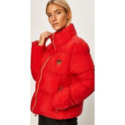 Love Moschino - Kurtka. Czarne kurtki damskie Love Moschino, bez wzorów, z poliesteru, krótkie, bez kaptura. W wyprzedaży za 1149,00 zł.