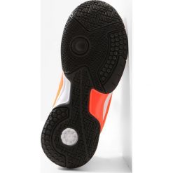 Diadora FLY Obuwie do tenisa Outdoor orange/black. Białe buty do tenisu damskie marki Diadora, z materiału. Za 189,00 zł.
