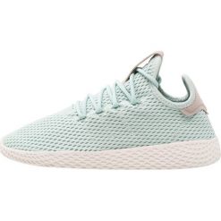 Adidas Originals PW TENNIS HU Tenisówki i Trampki ash green. Zielone trampki dziewczęce adidas Originals, z tworzywa sztucznego. Za 399,00 zł.