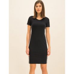 Sukienka letnia Armani Exchange 3HYABN YJ90Z 1200. Czarne sukienki damskie Armani Exchange, na lato, xs, bez wzorów, z elastanu, bez kołnierzyka, bez rękawów. W wyprzedaży za 339,00 zł.
