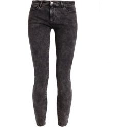 Rurki damskie: Wrangler Jeans Skinny Fit grey stone